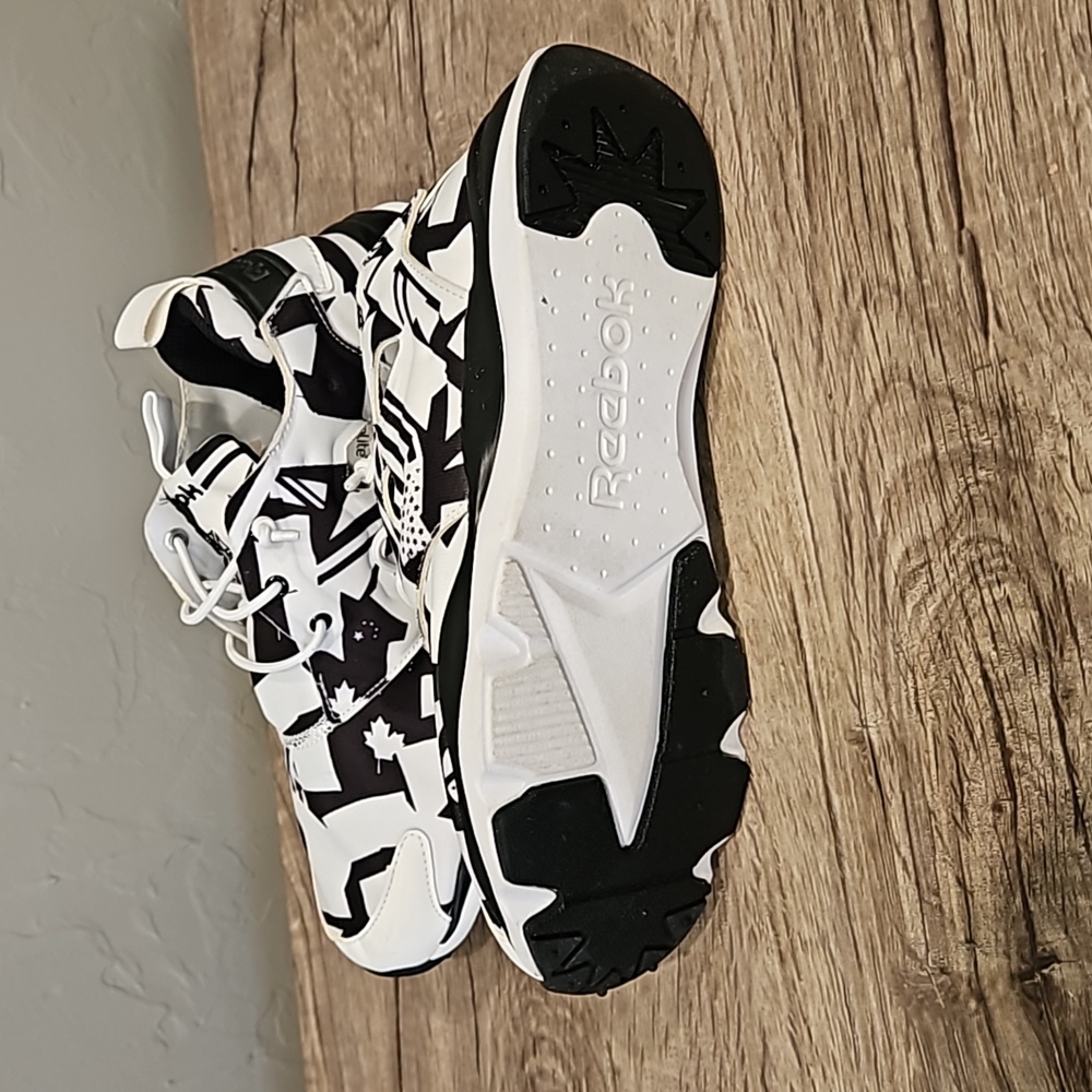 Reebok FuryLite Patterned Sneakers - Picture 4 of 4